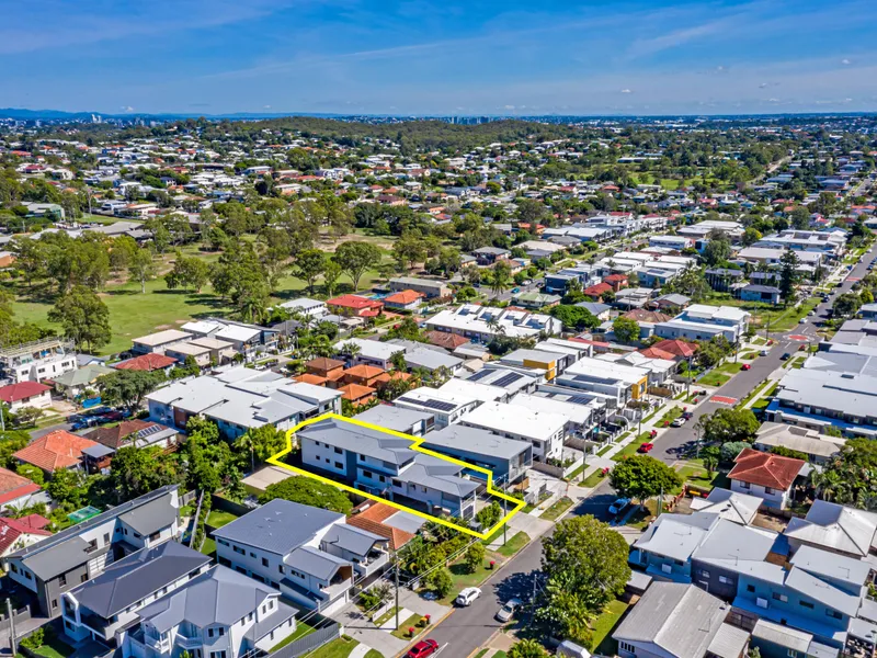 Modern Apartment Complex For Sale in One Line
