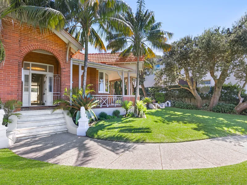 Masterpiece 4-Bedroom Family Home, 'St Ives' On 1105sqm In Incredible Coastal Setting, A Landmark Opportunity