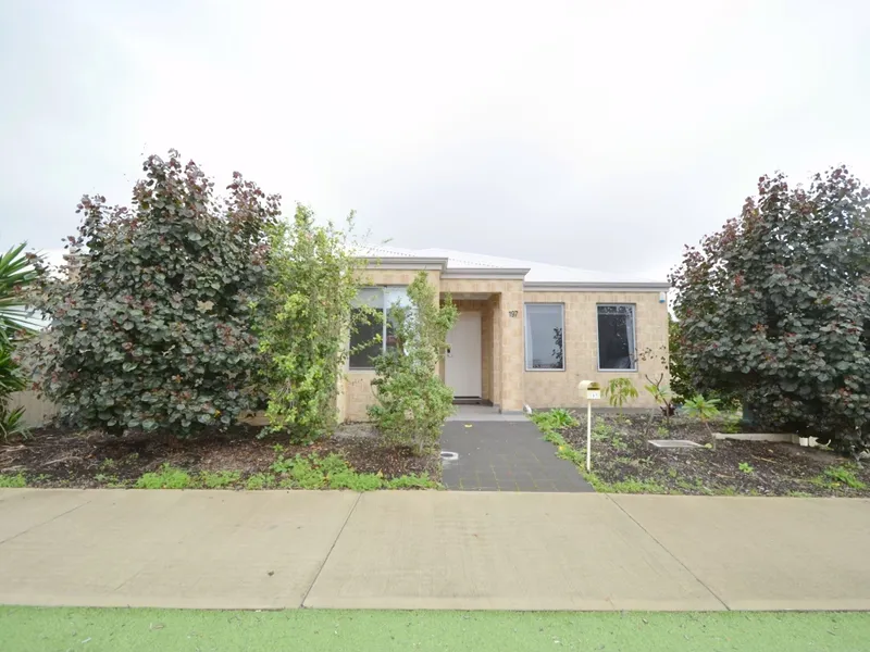 Beautiful low Maintenance Property available now.