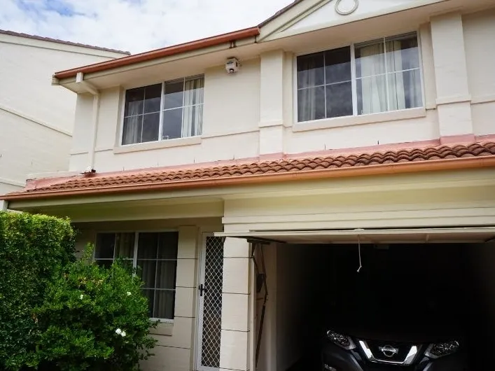 3 bedroom townhouse with lock up garage!