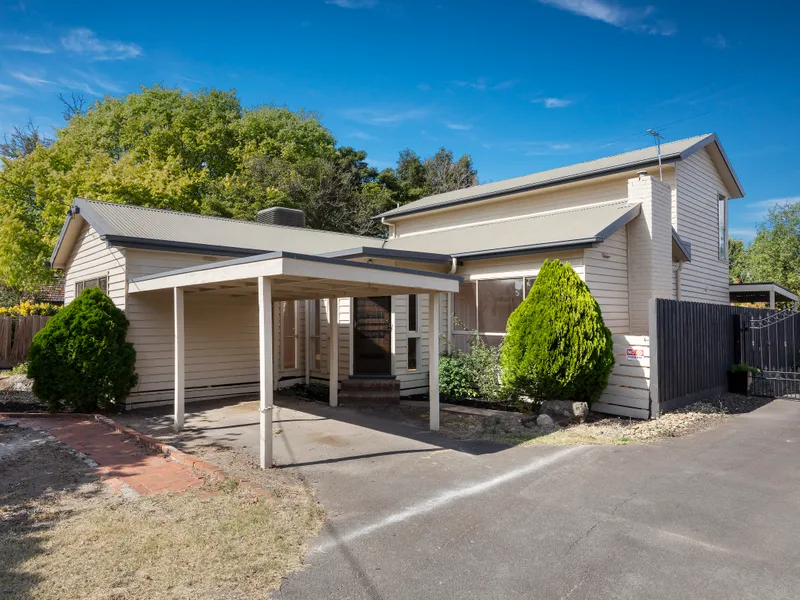 SPACIOUS AND CONVENIENT VICTORIA CROSS OPPORTUNITY