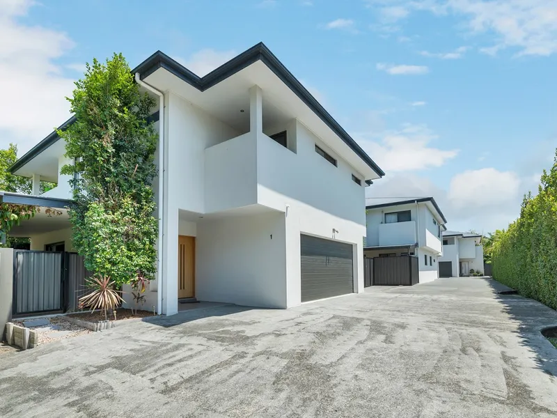 BLOCK OF 5 TOWNHOUSES - BUY 1 OR MORE