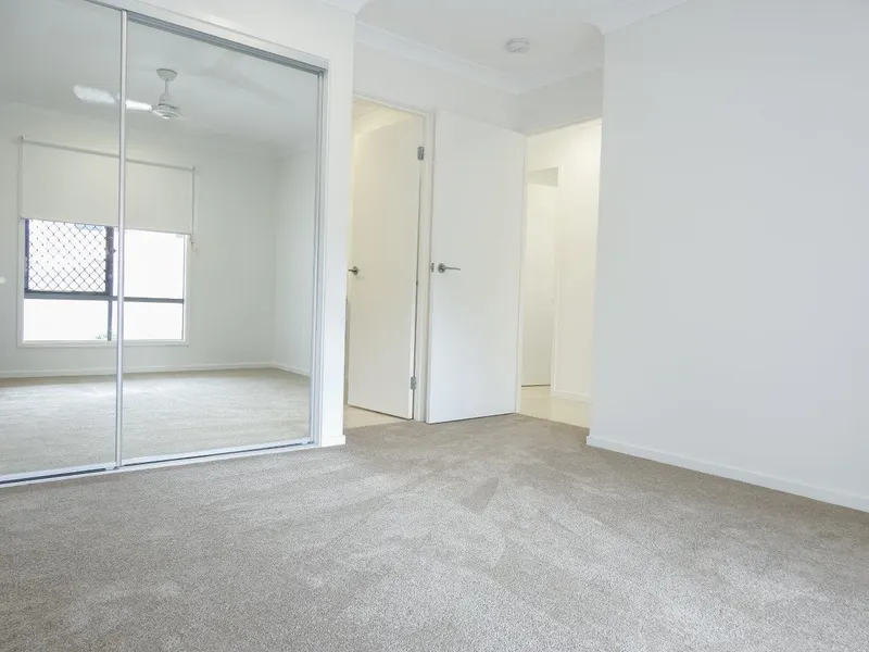 Spoil yourself with luxury, comfort and style with this beautifully designed townhouse.