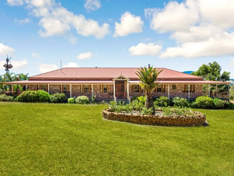 The Great Escape - Family Home on 100 acres