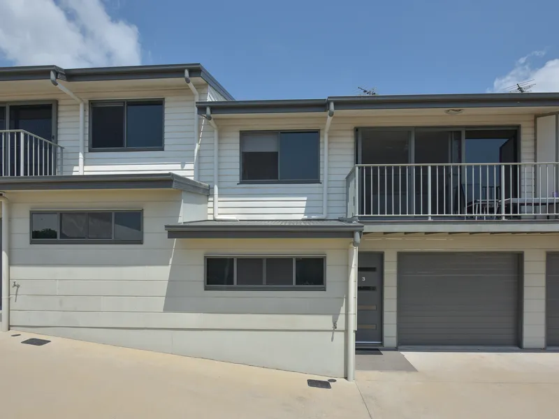 Quality townhouse offering an easy lifestyle!