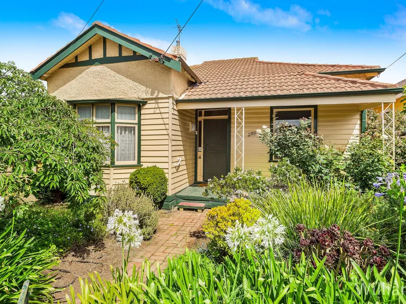 COSY HOME IN A GREAT LOCATION