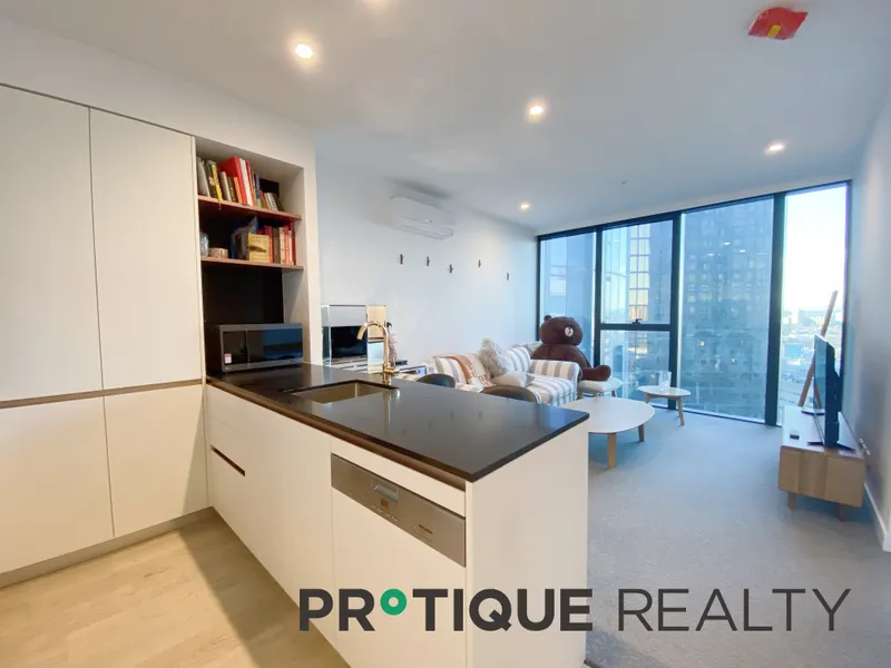 Aurora Furnished 1B1B amazing view Next to Melbourne Central