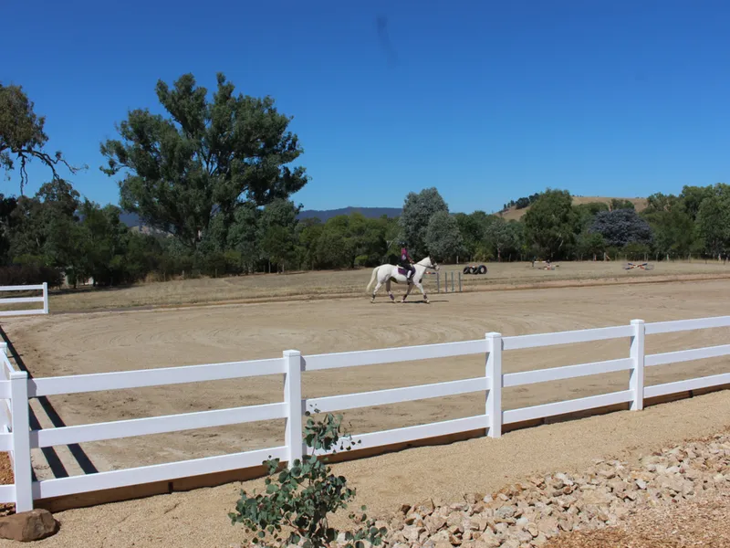 A FABULOUS HOME FOR HORSES AND THEIR HUMANS