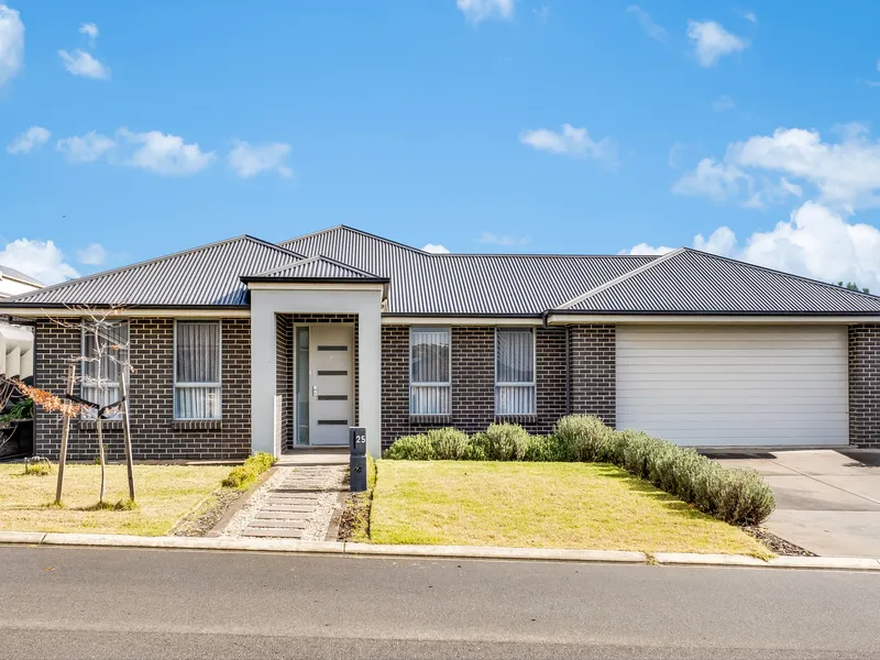 Relaxed, easy-care living for the entertainer