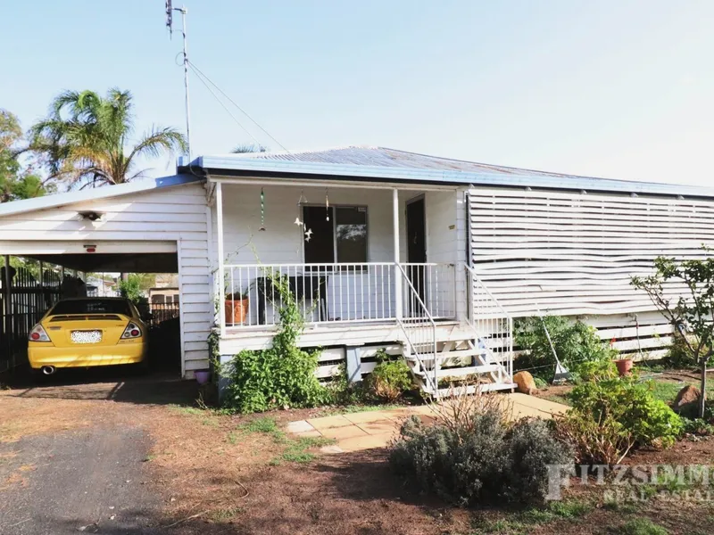 COMFORTABLE, SOLID WEATHERBOARD HOME