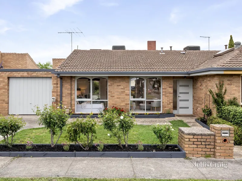 Stylishly renovated, spacious single level living