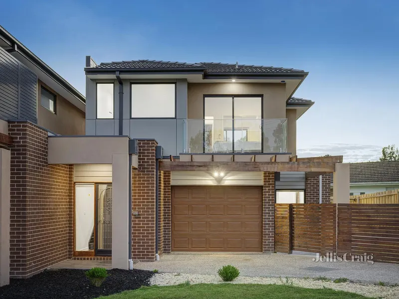 Contemporary Living in Parkside Locale