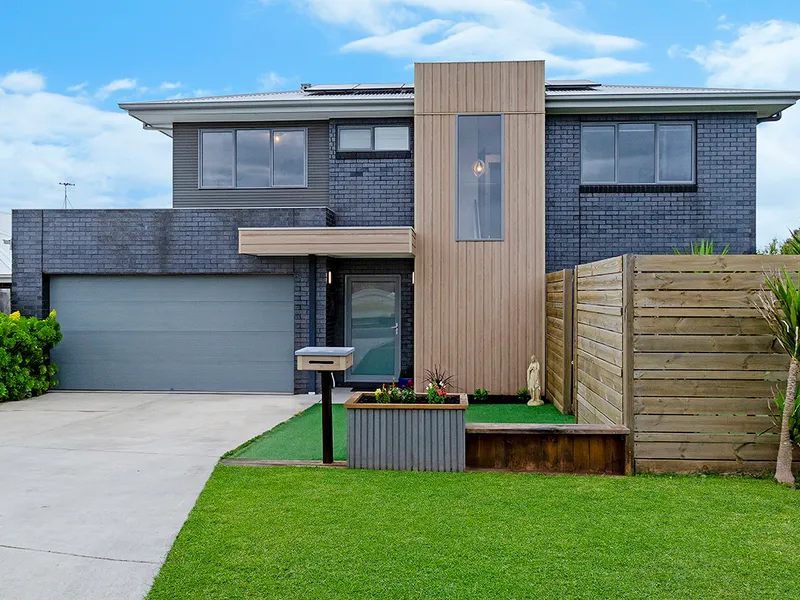 STUNNING PORT FAIRY HOME