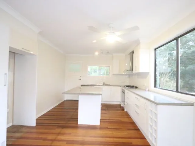 Renovated home in the heart of Indooroopilly