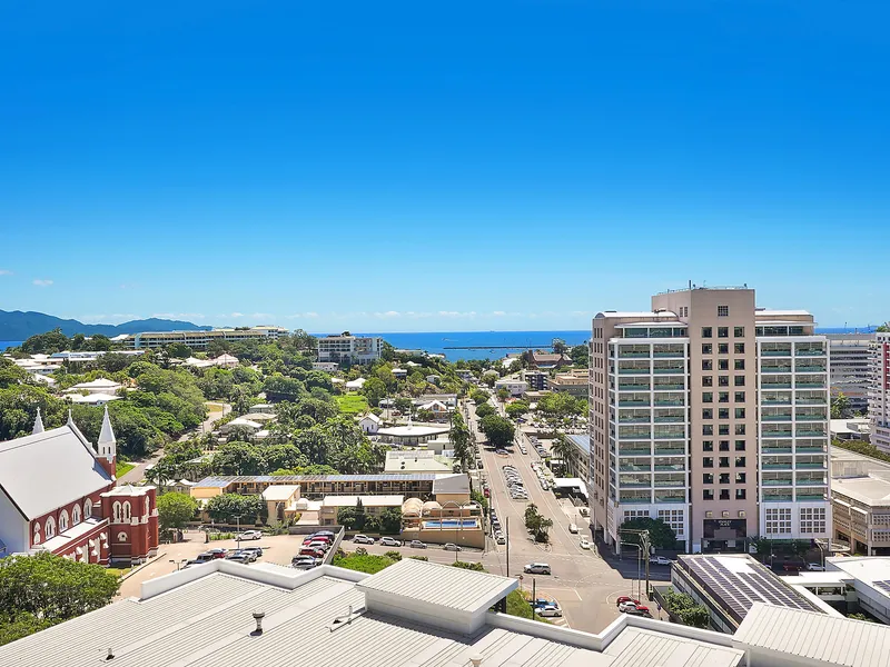 Views overlooking Townsville City and Magnetic Island