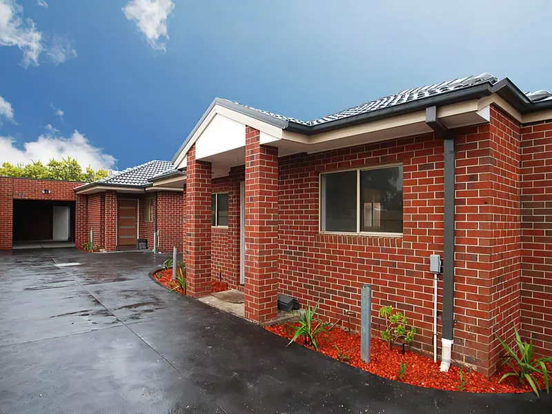 Single Level Unit in Exceptional Location