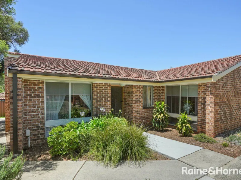 LOVELY THREE BEDROOM VILLA FOR LEASE IN MACQUARIE FIELDS! 6 months lease only