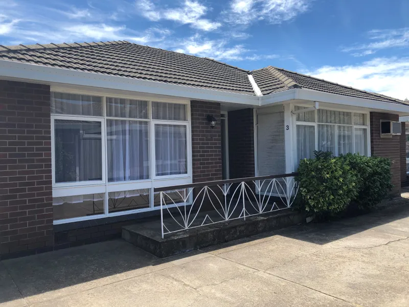 Stunning Villa Unit in Great Location!
