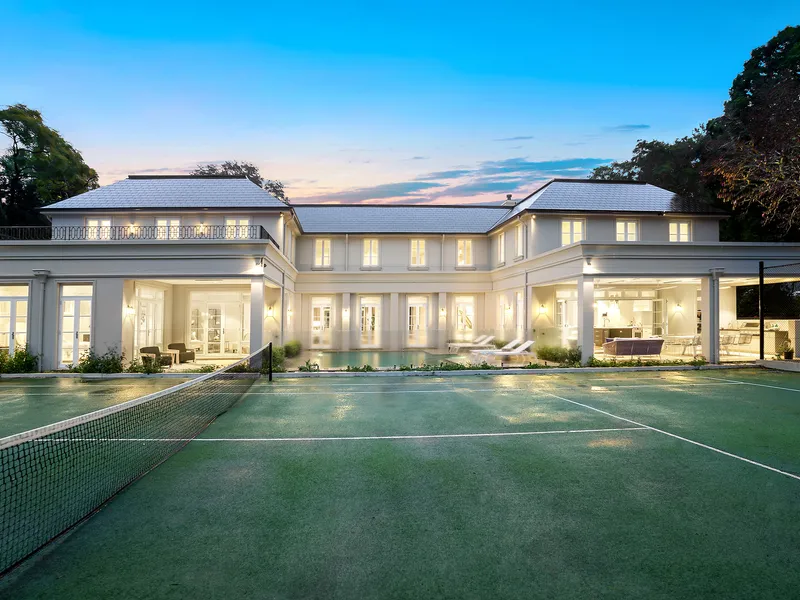 Embrace a lifestyle of supreme luxury with this magnificent family estate