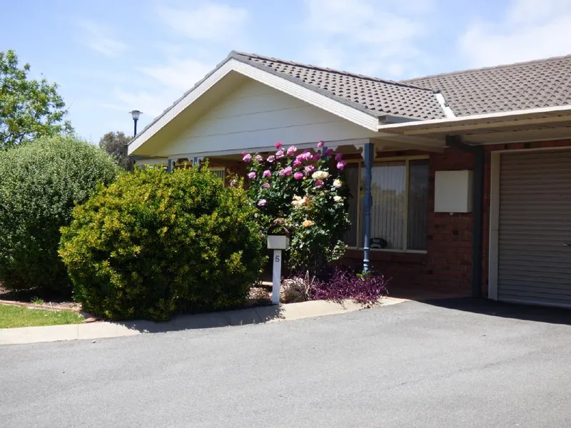 UNIT 5 ADINA COURT 