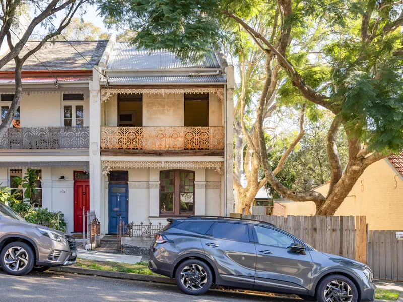 Victorian Terrace on 291sqm land / 12m frontage / huge potential