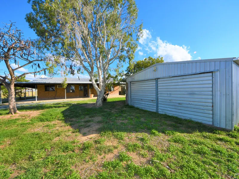 21 Acres - 3 Bedroom with sheds