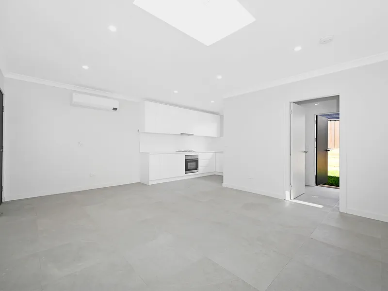 Brand New Grannyflat