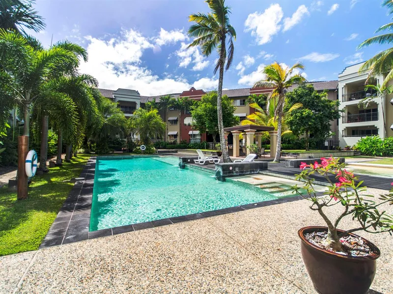 Fully Furnished Luxury at Cairns One