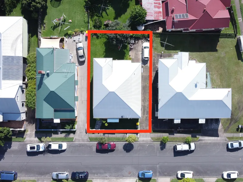 INVEST IN A TRUE QUEENSLANDER