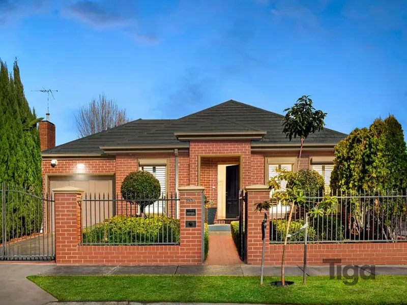 Cosy Light-Filled Single-Level Sanctuary