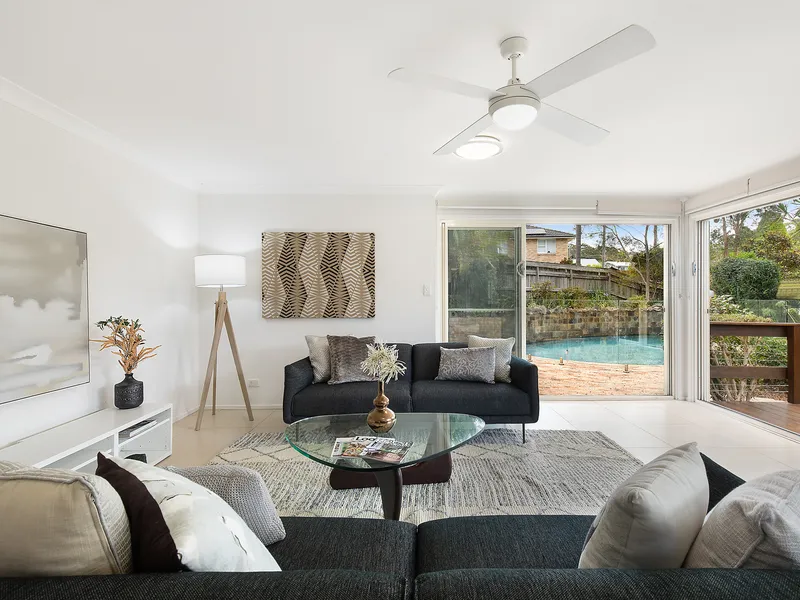 Expansive sunlit family home on quiet leafy cul-de-sac