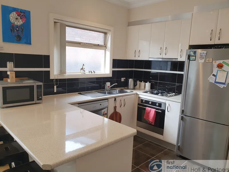 Lovely Three Bedroom Unit!