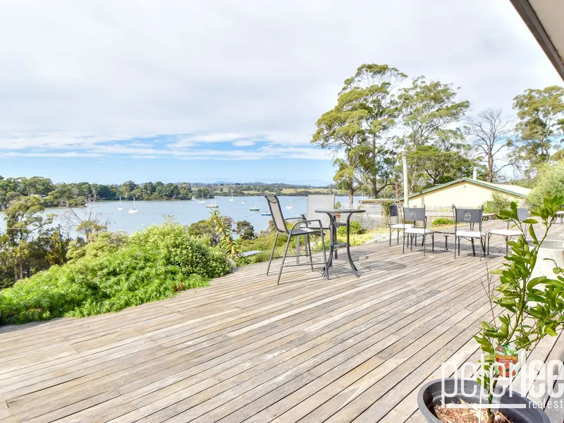 Modern Living With Spectacular Views