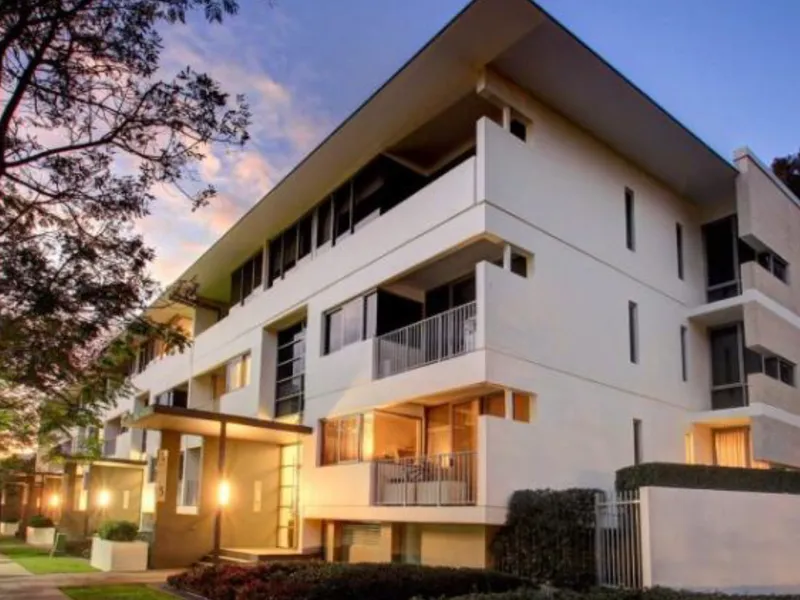 CUNNINGHAM - LIVE IN THE CUTTERS LANDING PRECINCT -  BRISBANE'S BEST LOCALE