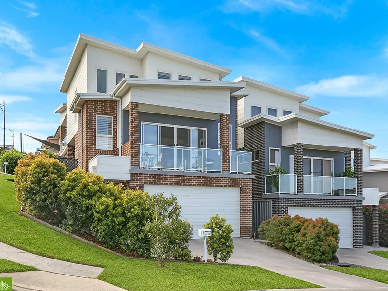 Modern Easy Care Home in Great Location