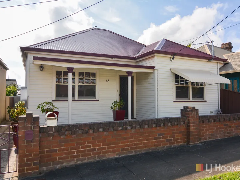 Beautiful Cottage in the Heart of Town