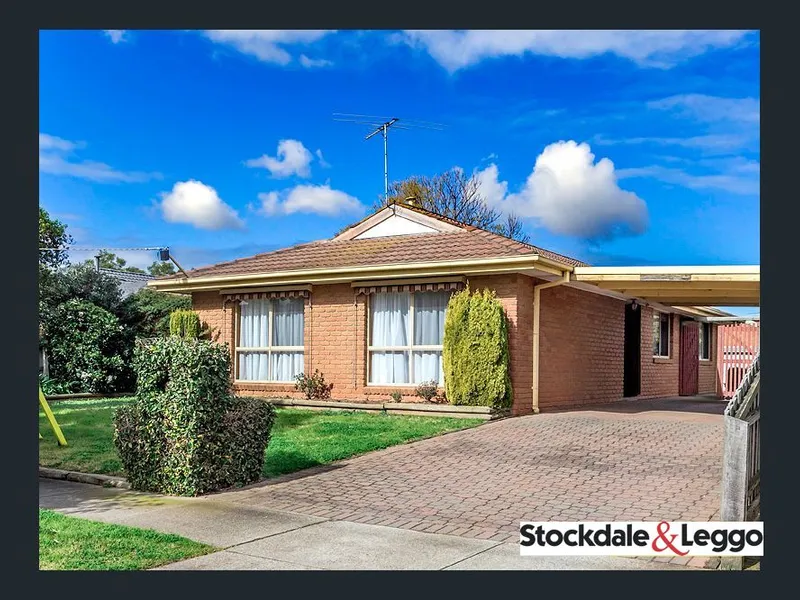 3 BEDROOM FAMILY HOME FOR RENT IN WERRIBEE !!