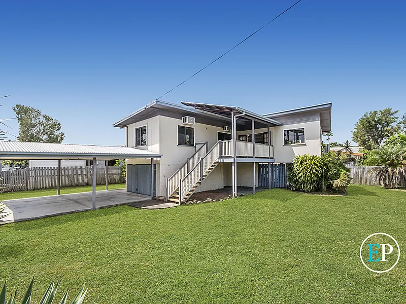 Beautiful Family Home Accross the Road from a Lucious Park