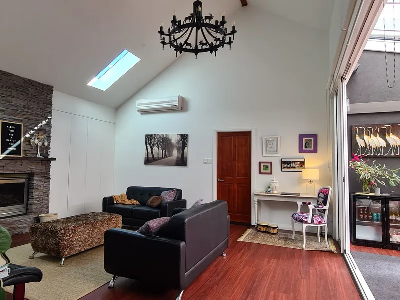 AMAZING CITY RETREAT