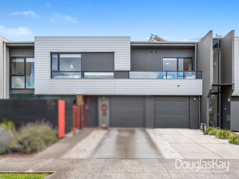 Modern, Space and Style in a Prime Location!