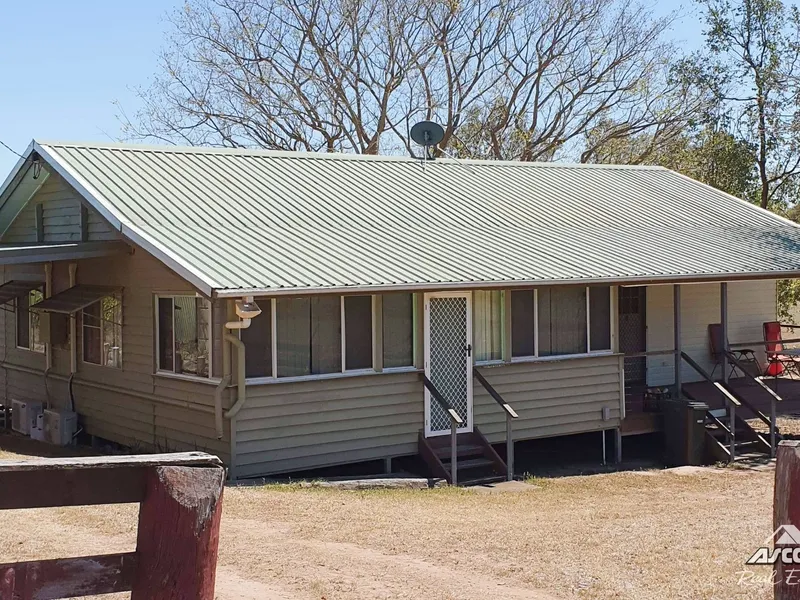 COMFORTABLE 4 BEDROOM HOME IN BEAUTIFUL MUNGUNGO