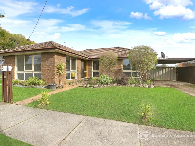 REFRESHED WEST WODONGA HOME