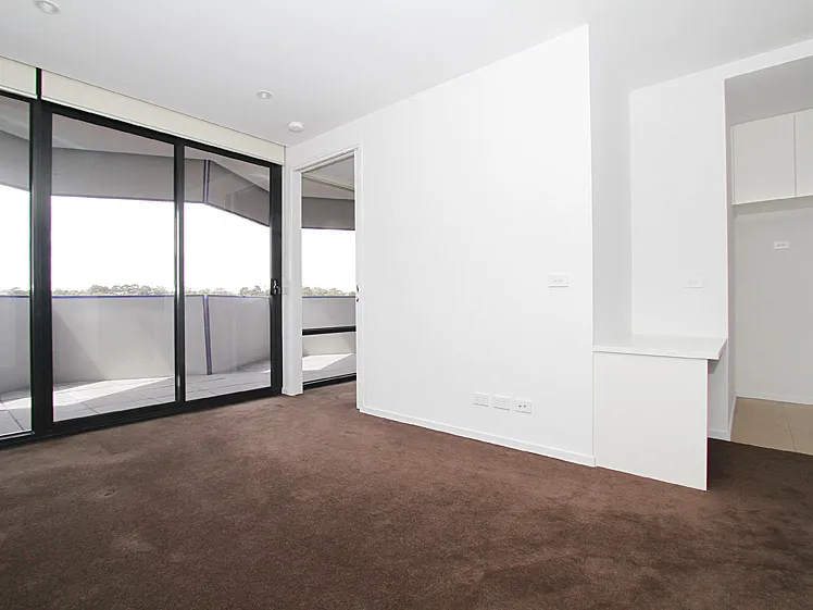 SIENNA Apartment – Vacant Possession offer - Sale by Closing Date, Monday 26th April (unless SOLD prior)