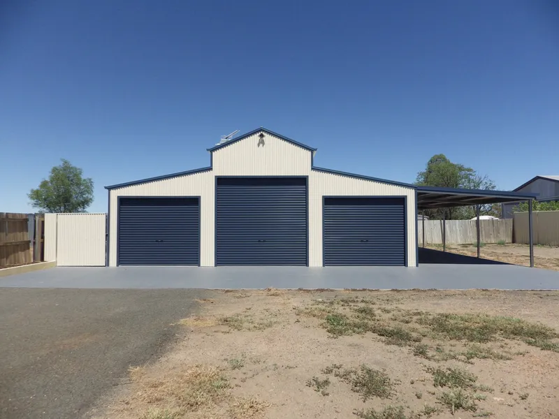Modern Estate, Large Shed