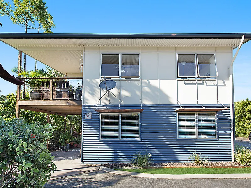 Light & Airy Beachside Beach Shack