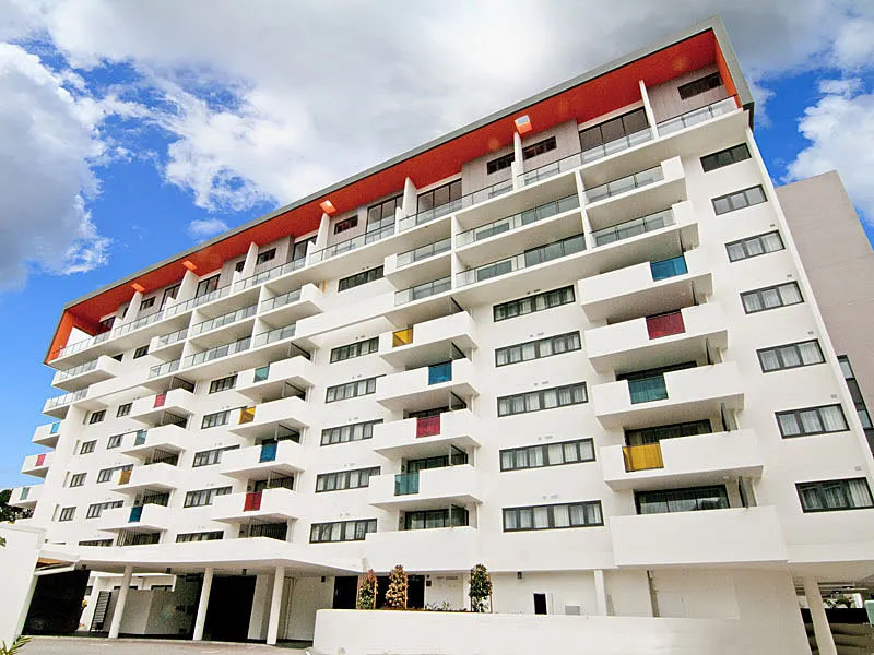 FURNISHED 1 BEDROOM UNIT IN THE HEART OF KELVIN GROVE