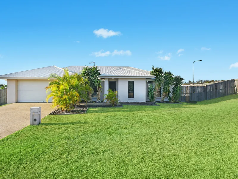 Modern 4 bedroom home in family-friendly Parkhurst community