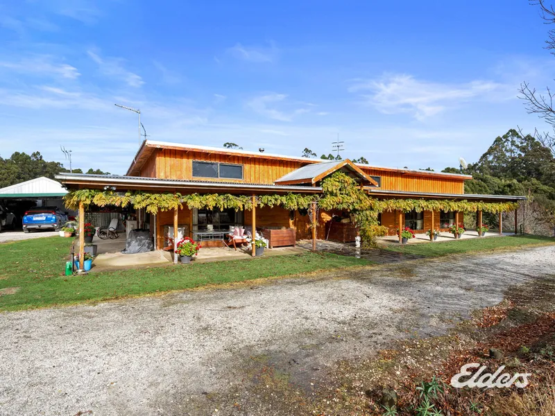 Rustic, Private Oasis – 2 dwellings and 24 acres