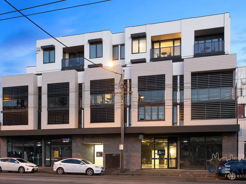 STYLISH APARTMENT IN A VIBRANT LOCATION