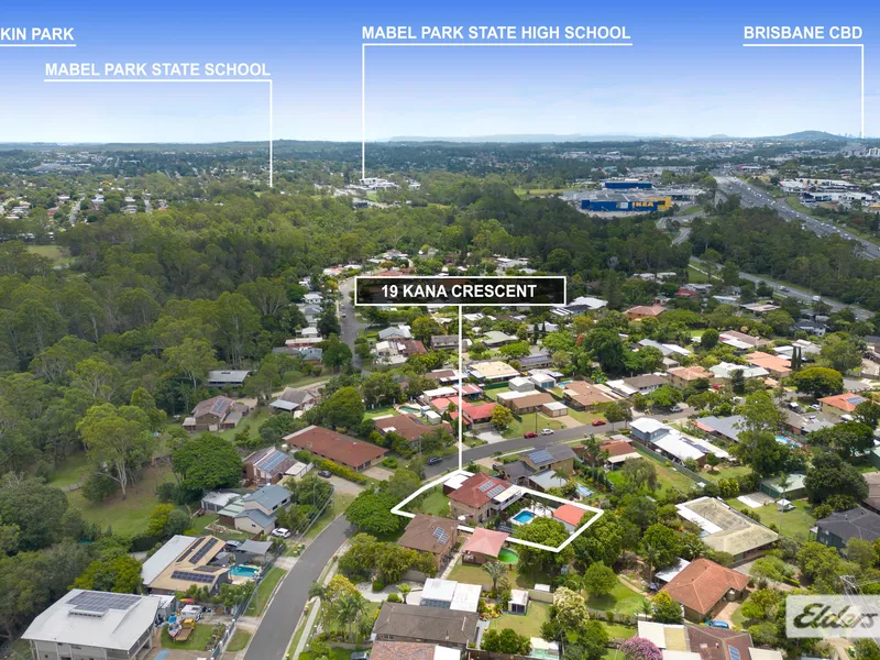 LIVE, WORK, PLAY IN THIS FABULOUS FIVE BEDROOM FAMILY HOME!